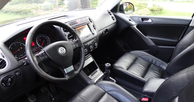 Volkswagen Tiguan cena 40900 przebieg: 225000, rok produkcji 2009 z Milanówek małe 667